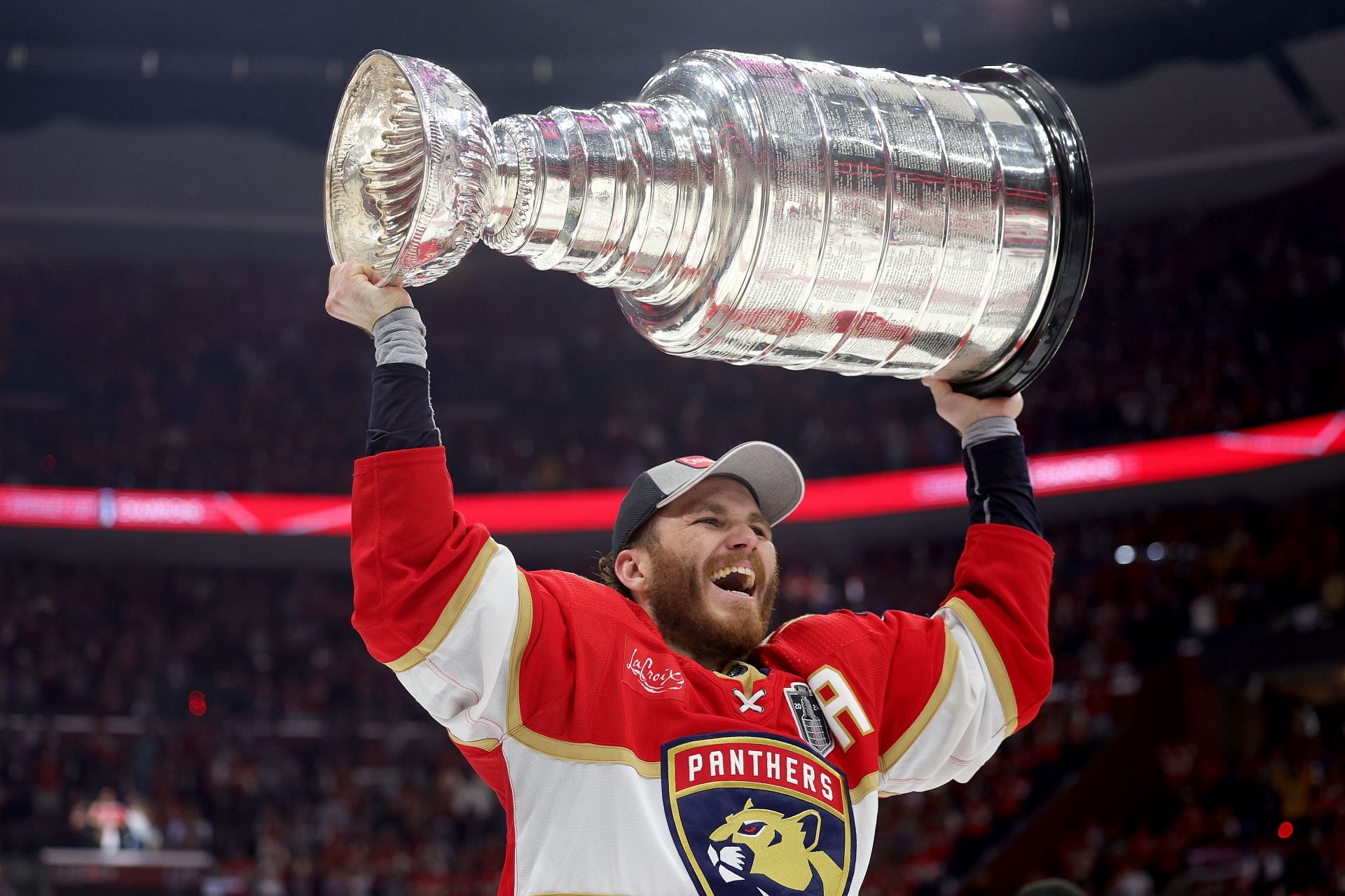 How many playoff rounds are in the NHL